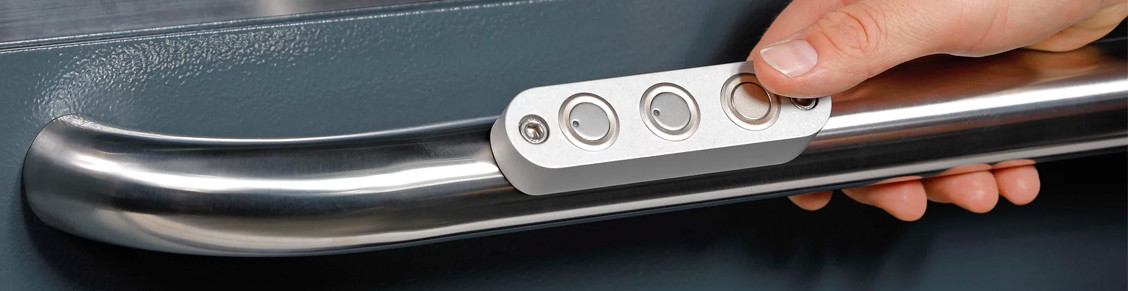 Automatisering door toepassing van functionele handgrepen en drukknopbehuizingen